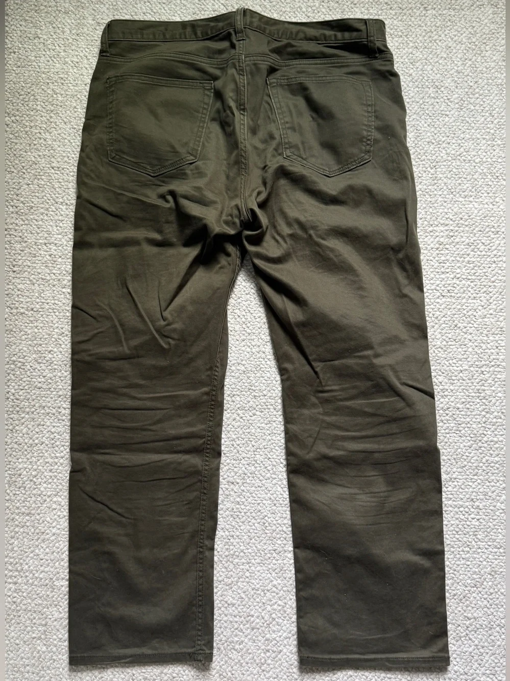 Banana Republic Men’s Olive Green Chinos - Straight Fit